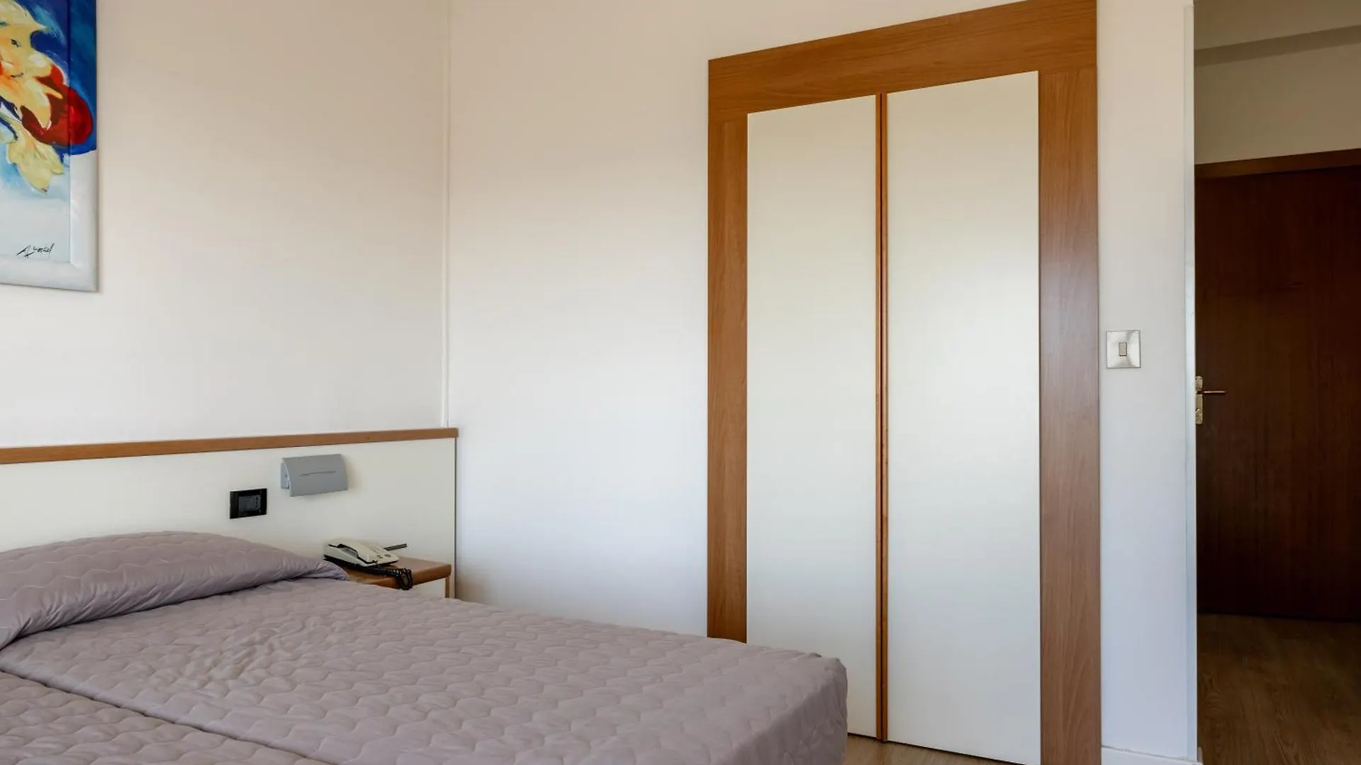 Hotel Continental Caorle 3*,  Italy